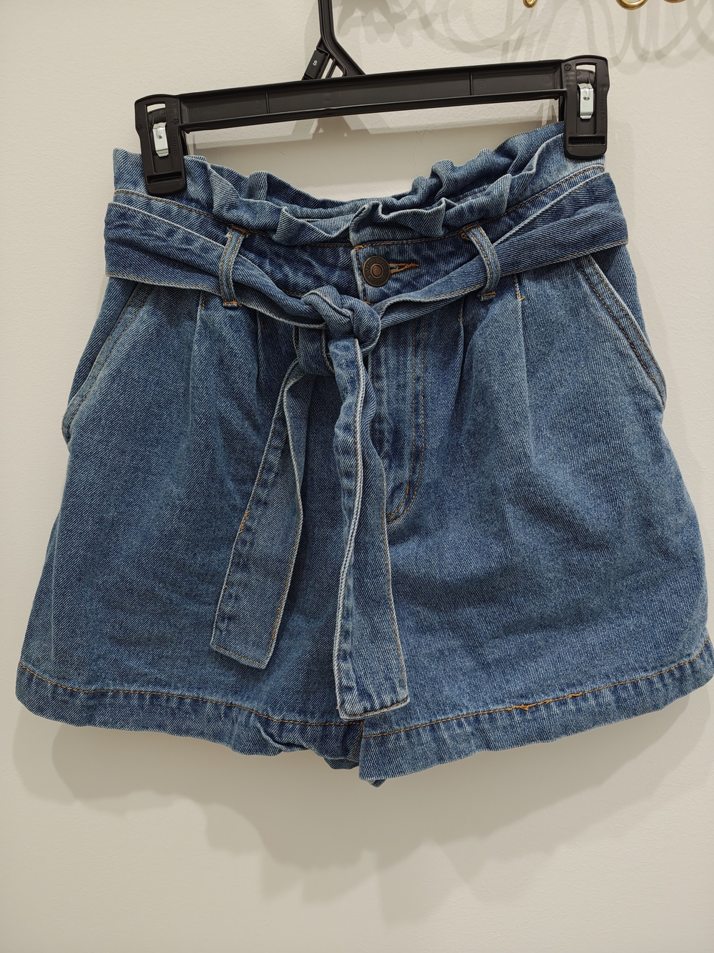 Forever 21 Denim Paperbag Waist Shorts with Tie Belt - Blue NWOT